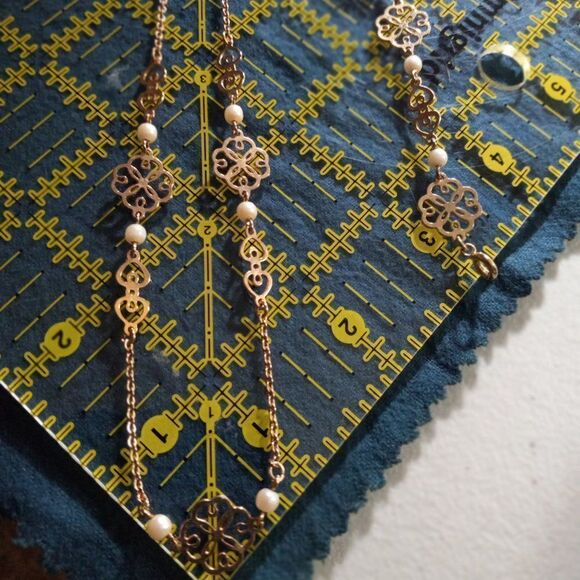 Avon Vintage Necklace and Bracelet Cottagecore Grandmacore - Picture 6 of 7